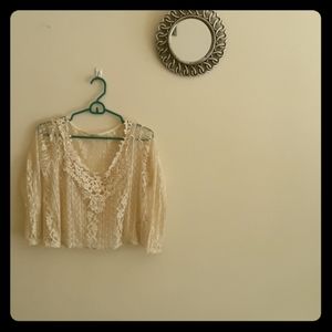 Medium Cream Lace Hollister Crop Top